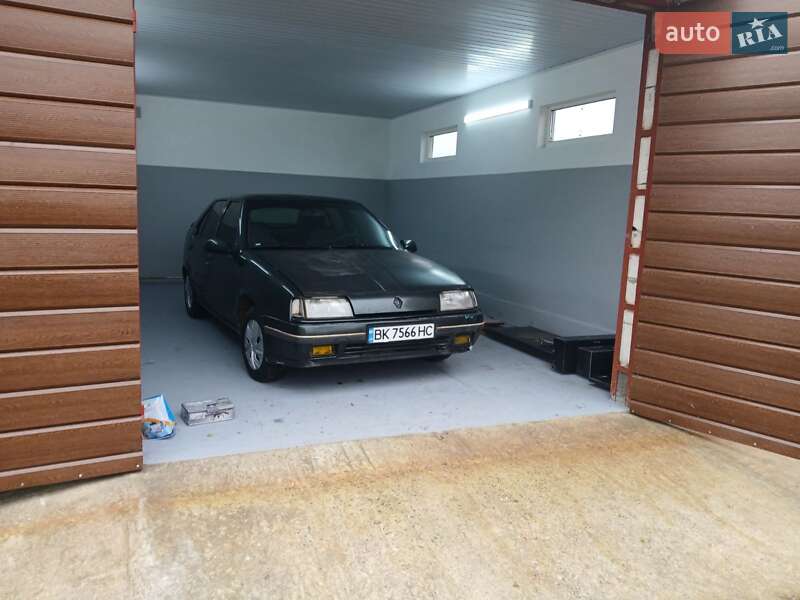 Хэтчбек Renault 19 1991 в Вараше