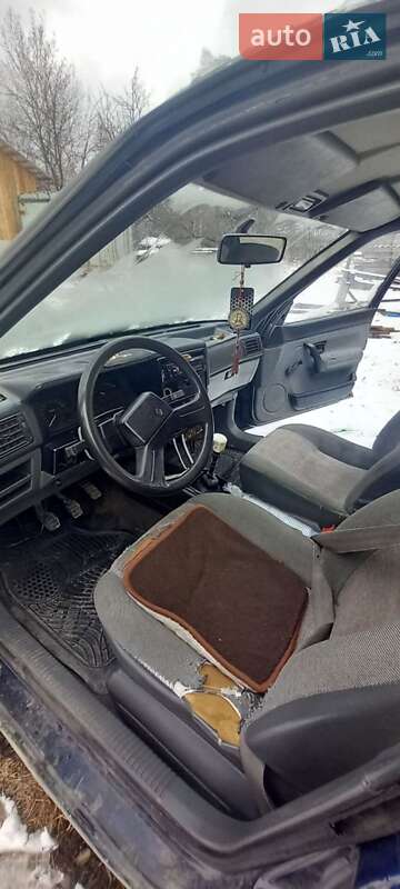 Хетчбек Renault 19 1991 в Косові фото 9 Хетчбек Renault 19 1991 в Косові