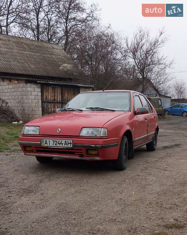 Хэтчбек Renault 19 1991 в Богуславе