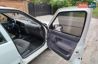 Седан Renault 19 1992 в 