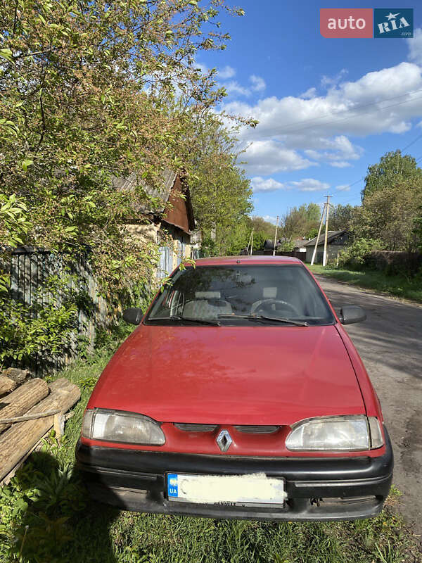 Седан Renault 19 1993 в Борзні