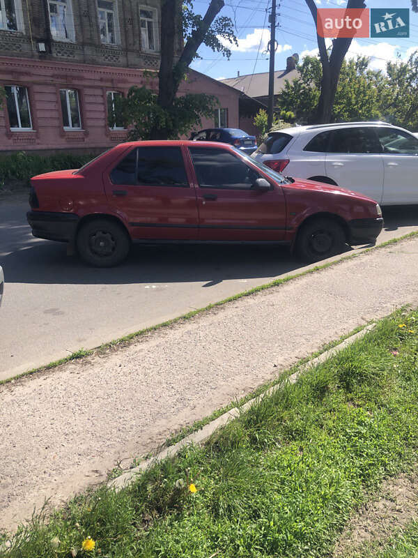 Седан Renault 19 1993 в Борзні