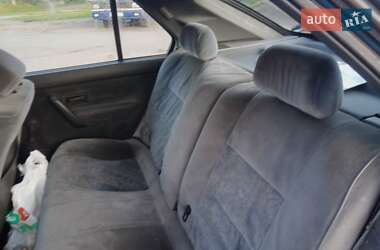 Хэтчбек Renault 19 1995 в 