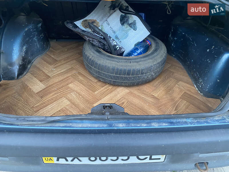 Седан Renault 19 1998 в Харькове