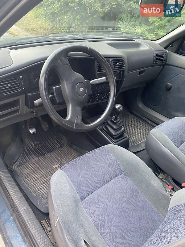 Седан Renault 19 1998 в Харькове