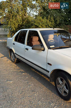 Седан Renault 19 1996 в Измаиле