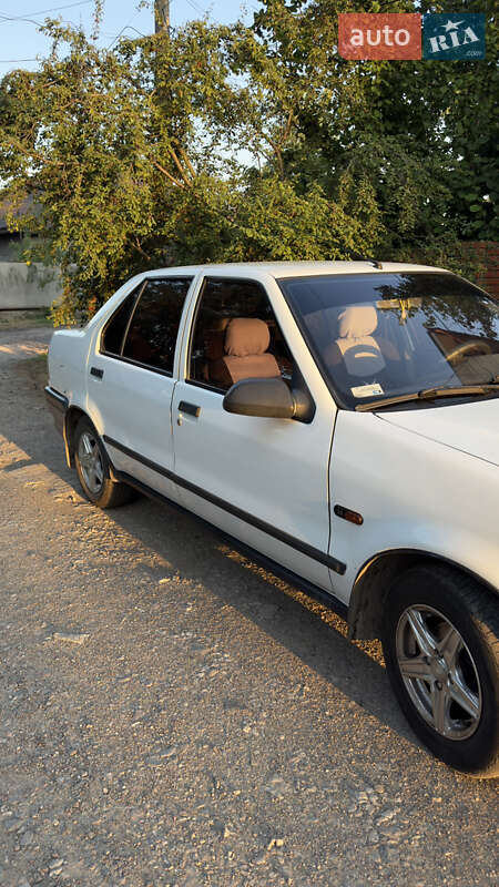 Седан Renault 19 1996 в Измаиле