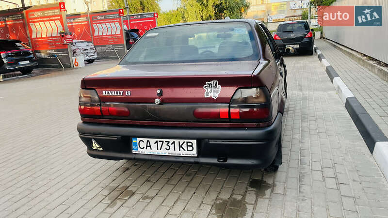 Седан Renault 19 1993 в Києві