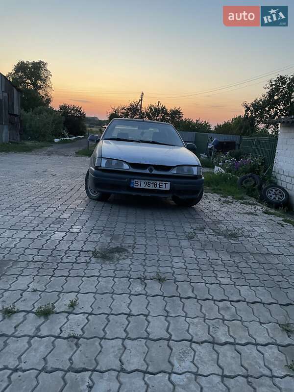 Седан Renault 19 1994 в Великій Багачці
