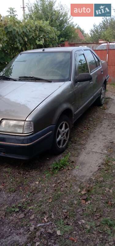 Седан Renault 19 1990 в Светловодске