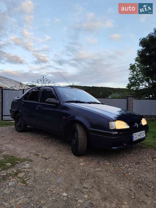 Седан Renault 19 1996 в Снятине