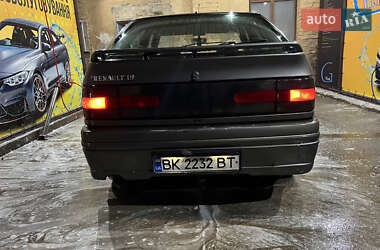 Хэтчбек Renault 19 1990 в 