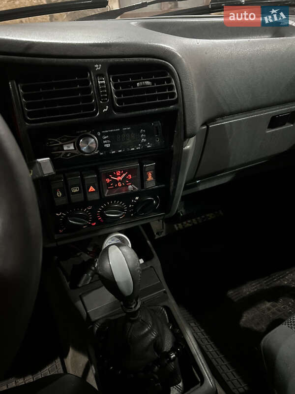 Хэтчбек Renault 19 1990 в Прилуках