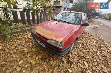 Хэтчбек Renault 19 1995 в 