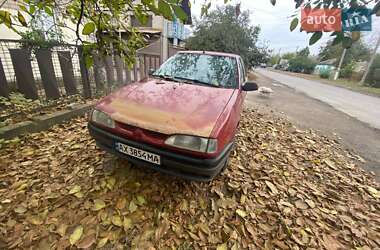 Хэтчбек Renault 19 1995 в 