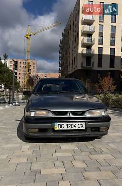 Седан Renault 19 1994 в Пустомытах
