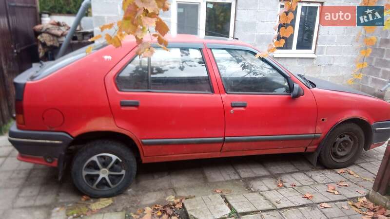 Хетчбек Renault 19 1990 в Кропивницькому