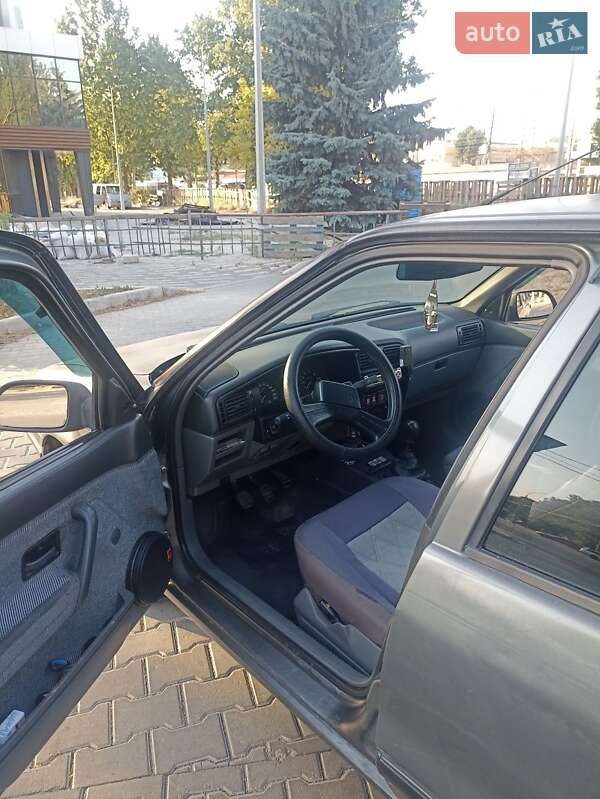 Седан Renault 19 1991 в Миколаєві фото 6 Седан Renault 19 1991 в Миколаєві