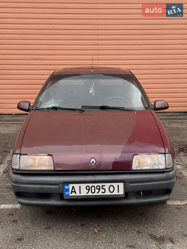 Седан Renault 19 1990 в Киеве