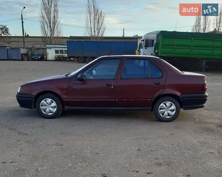 Седан Renault 19 1993 в Николаеве