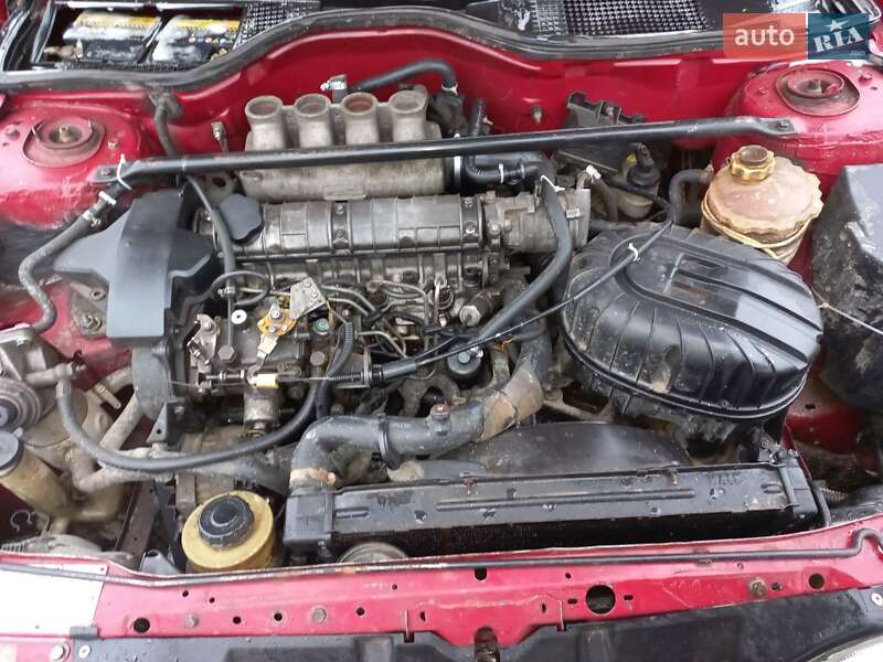 Седан Renault 19 1995 в Зборове