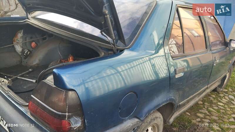 Седан Renault 19 1998 в Вашковцах