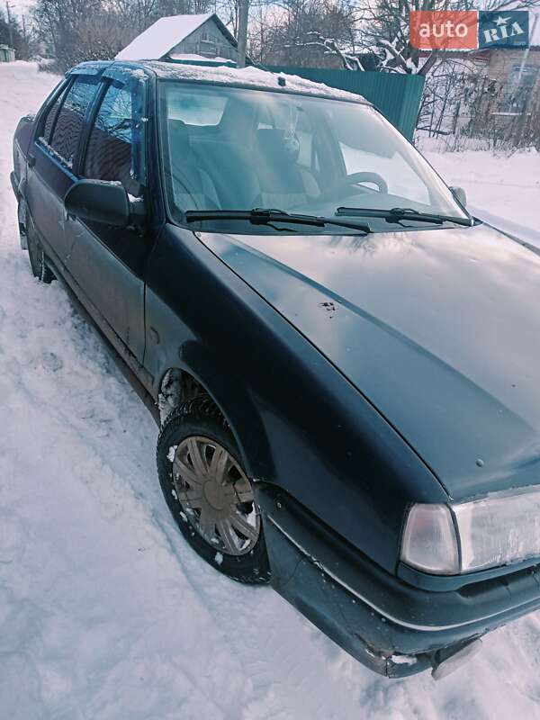Седан Renault 19 1992 в Бобровиці