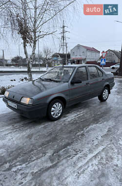 Седан Renault 19 1990 в Смеле
