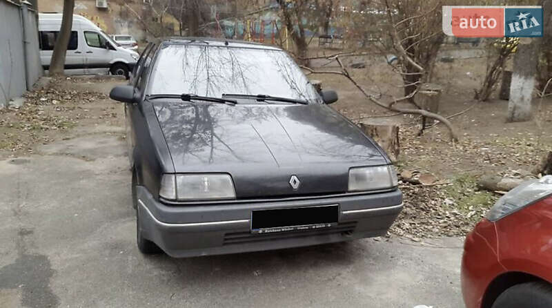 Renault 19 1992