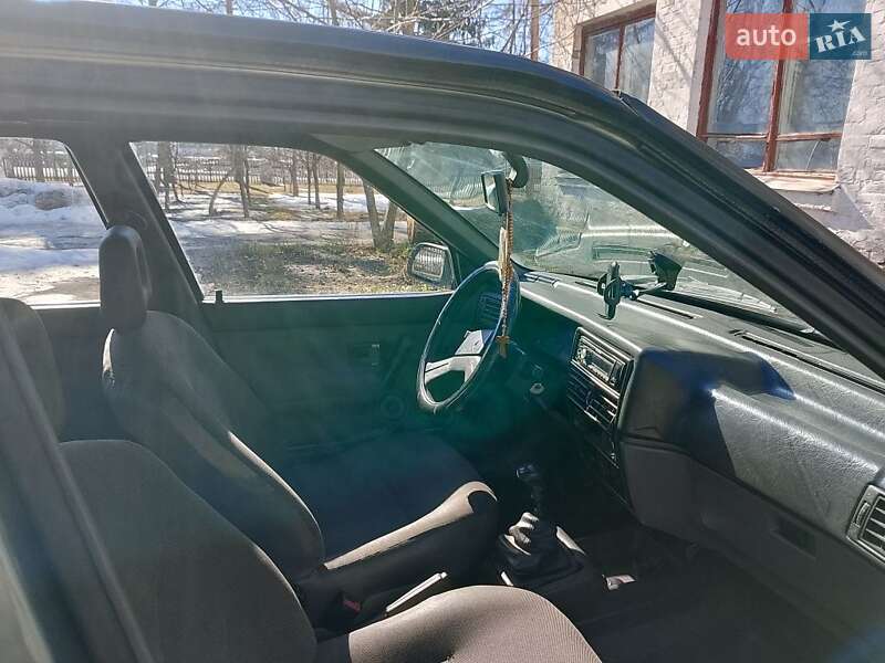 Седан Renault 19 1992 в Умані