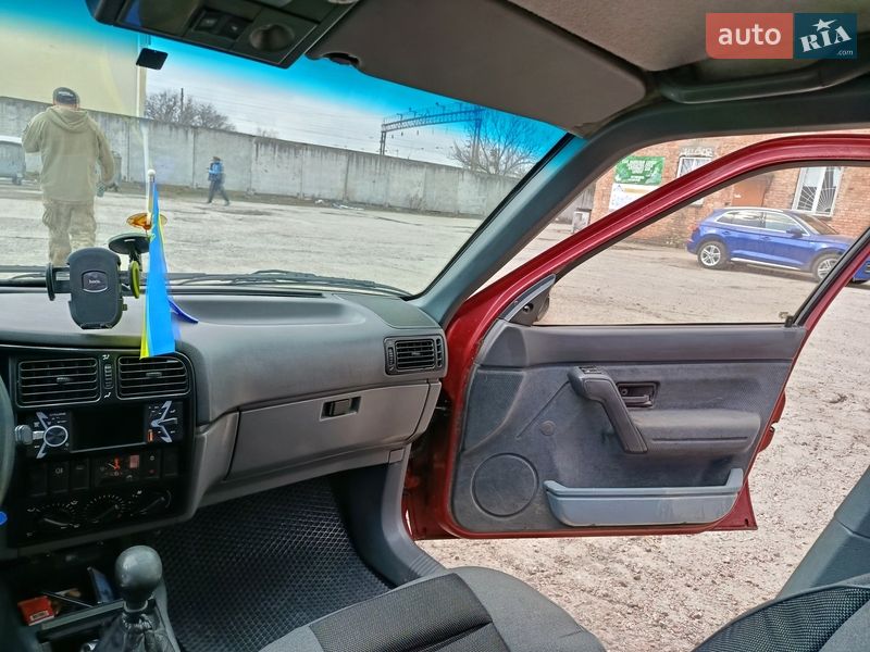 Седан Renault 19 1995 в Киеве