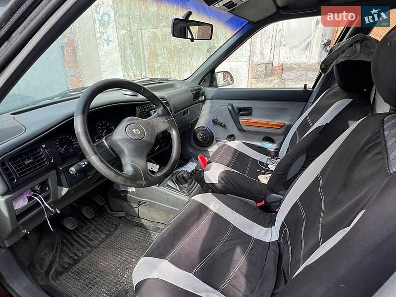 Хэтчбек Renault 19 1993 в Киеве
