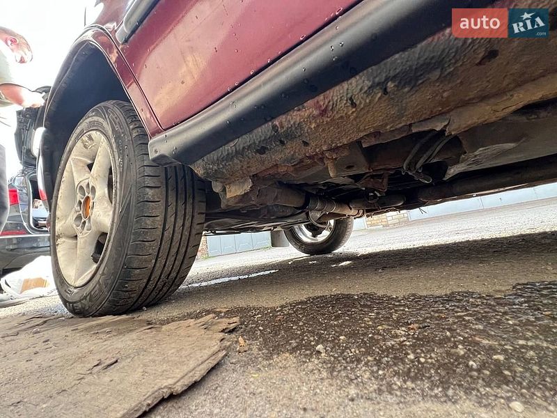 Хэтчбек Renault 19 1993 в Киеве