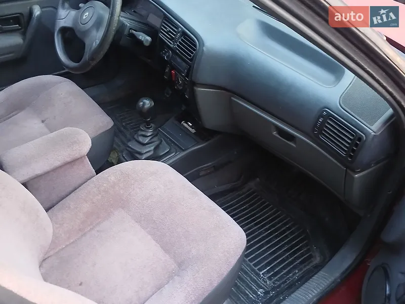 Renault 19