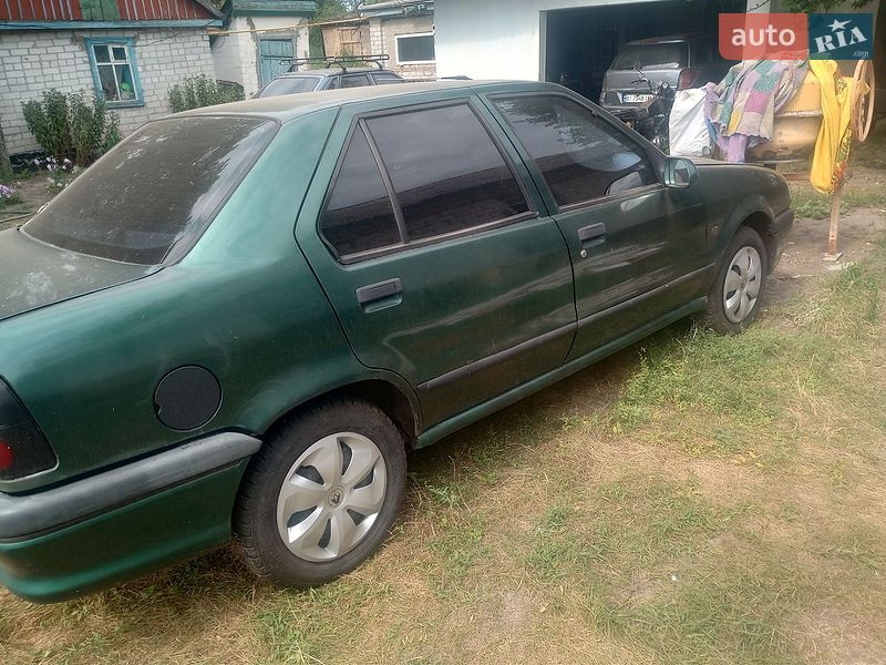 Седан Renault 19 1995 в Кременчуге
