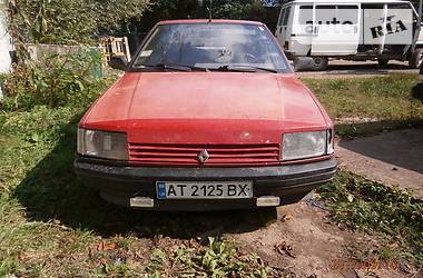 Седан Renault 21 1988 в Калуше