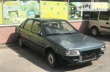 Седан Renault 21 1989 в Києві