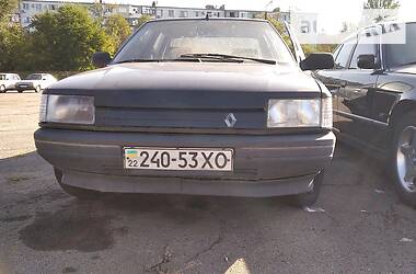 Седан Renault 21 1987 в Запорожье