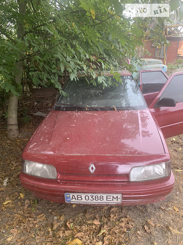 Седан Renault 21 1990 в Виннице
