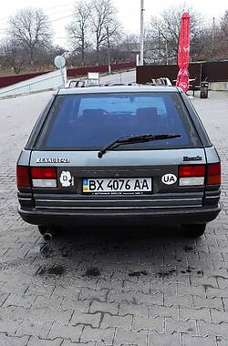 Универсал Renault 21 1989 в 