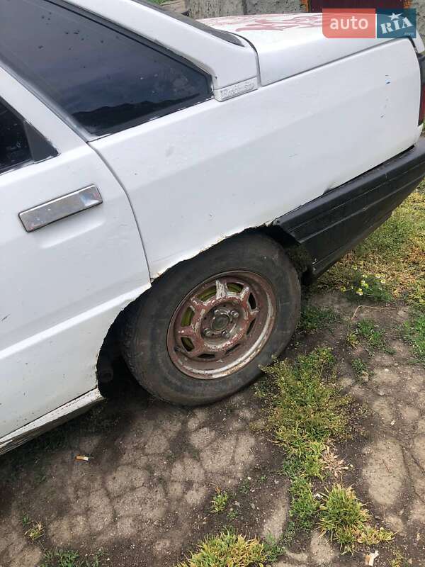 Седан Renault 21 1989 в Вознесенську