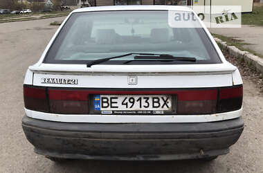 Хэтчбек Renault 21 1990 в Первомайске