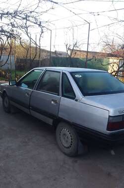 Седан Renault 21 1987 в Миколаєві