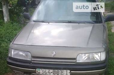 Хэтчбек Renault 21 1991 в Липовце