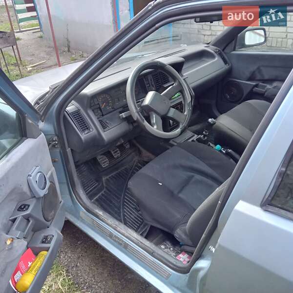 Хэтчбек Renault 21 1990 в Ладыжине