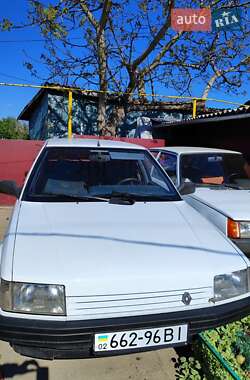 Універсал Renault 21 1990 в 