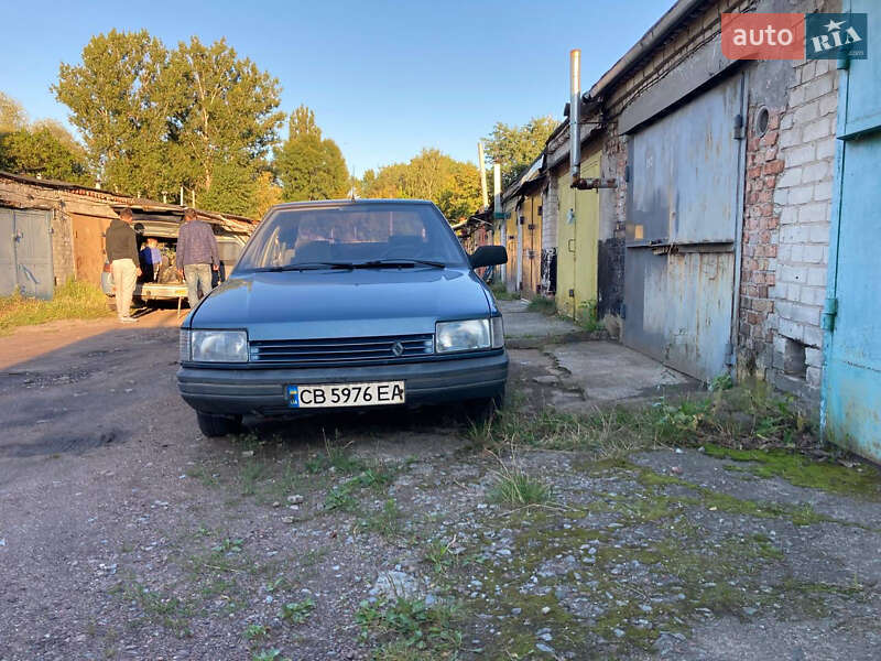 Седан Renault 21 1987 в Чернигове