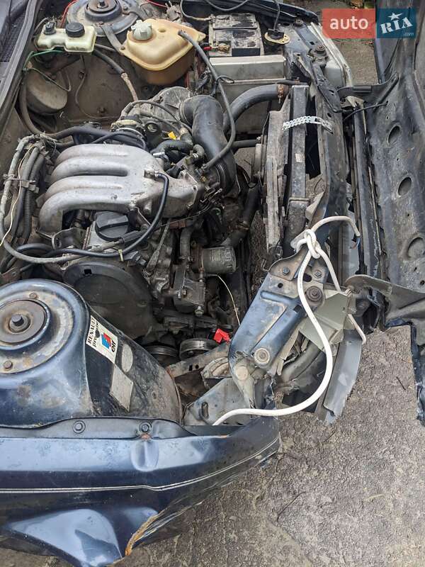 Седан Renault 21 1990 в Ровно