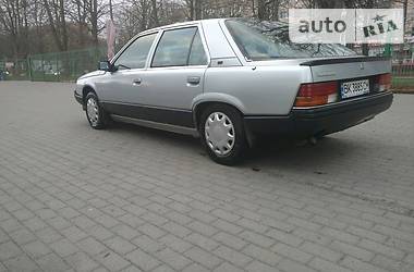 Лифтбек Renault 25 1985 в Ровно