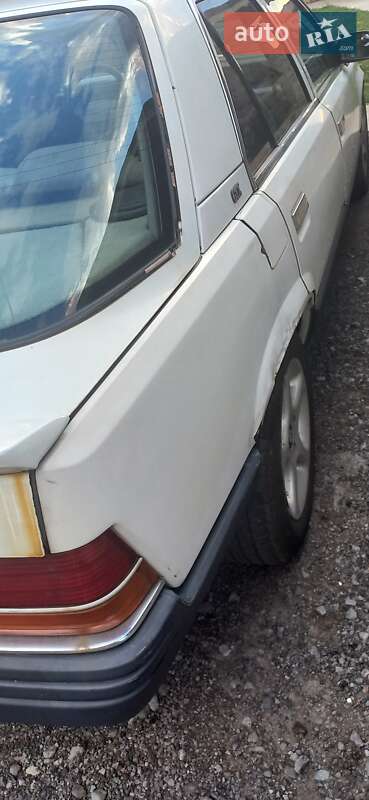 Хэтчбек Renault 25 1985 в Ужгороде